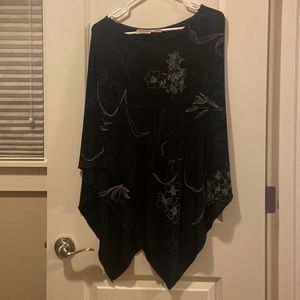 Chicos travelers black floral shawl